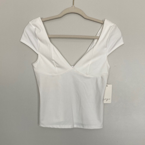 gaze Tops - Gaze White Top Teen Women’s Medium NWT Spring Summer Tee Cap Sleeve